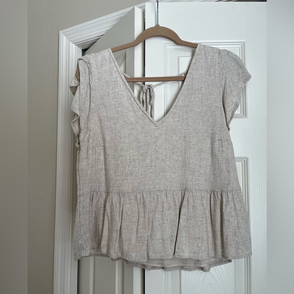 Abercrombie & Fitch Tops - Abercrombie and Fitch cream top - MEDIUM